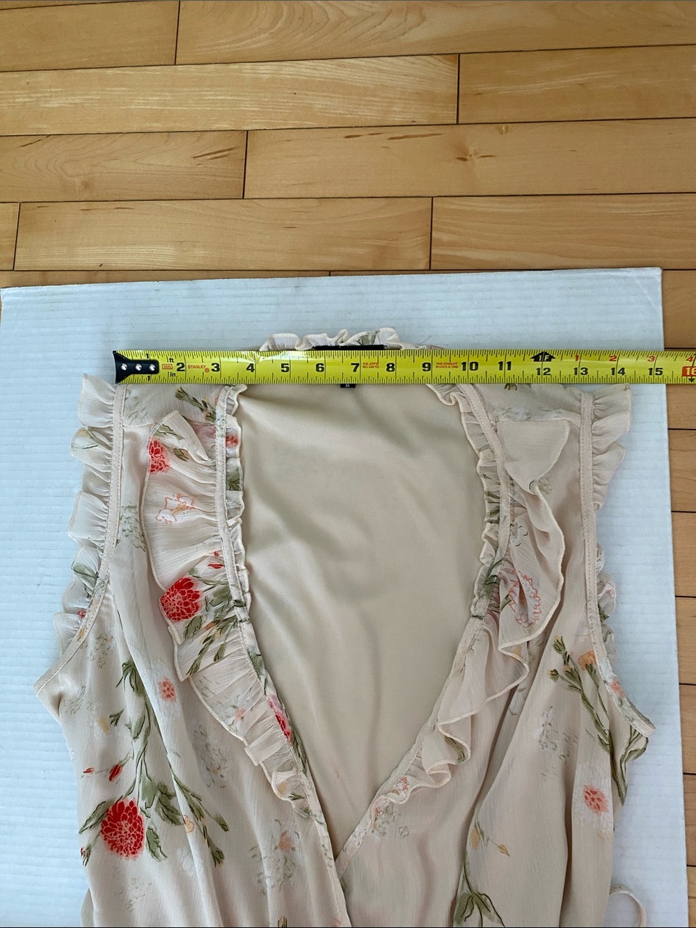MILE END Floral Ruffle lined Wrap Dress Floral Cream & Orange Size Medium - Picture 10 of 16